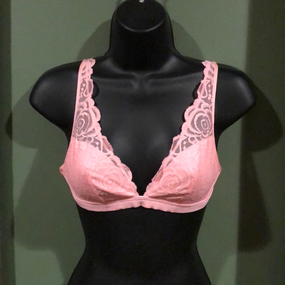Pink Victoria’s Secret Bra